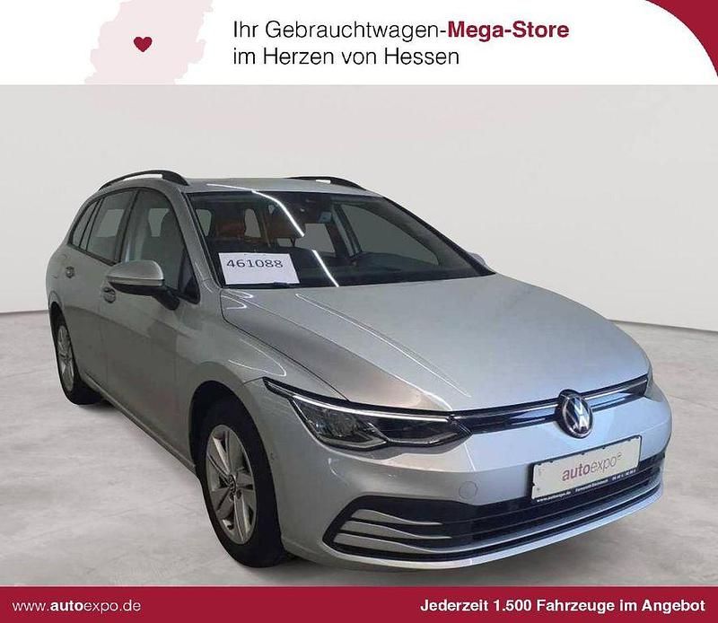 Reflexsilber metallic Gebraucht 2021 VW Golf VIII Life Kombi | 19.590 € (Superpreis) - Bild 1/4