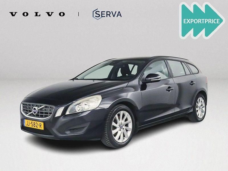Schwarz Gebraucht 2012 Volvo V60 Momentum Kombi | 4.950 € (Etwas zu teuer) - Bild 1/4