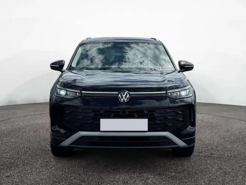 Gebraucht VW Tayron Life 150 PS (110 kW) 2025 Grenadillschwarz SUV