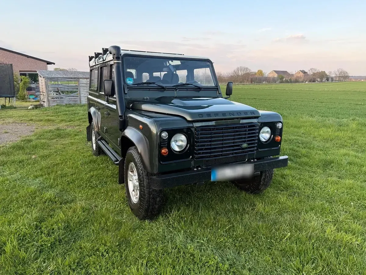 Gebraucht Land Rover Defender 122 PS (89 kW) 2007 Grün SUV