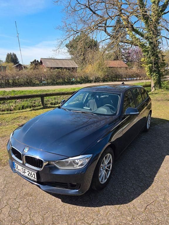 Second-hand BMW 320 Efficient Dynamics 163 CP (119 kW) 2014 Albastru Break