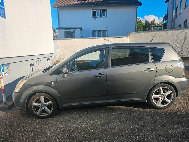 Silber Gebraucht 2006 Toyota Corolla Verso Van / Kleinbus | 2.500 € (Superpreis) - Bild 1/4