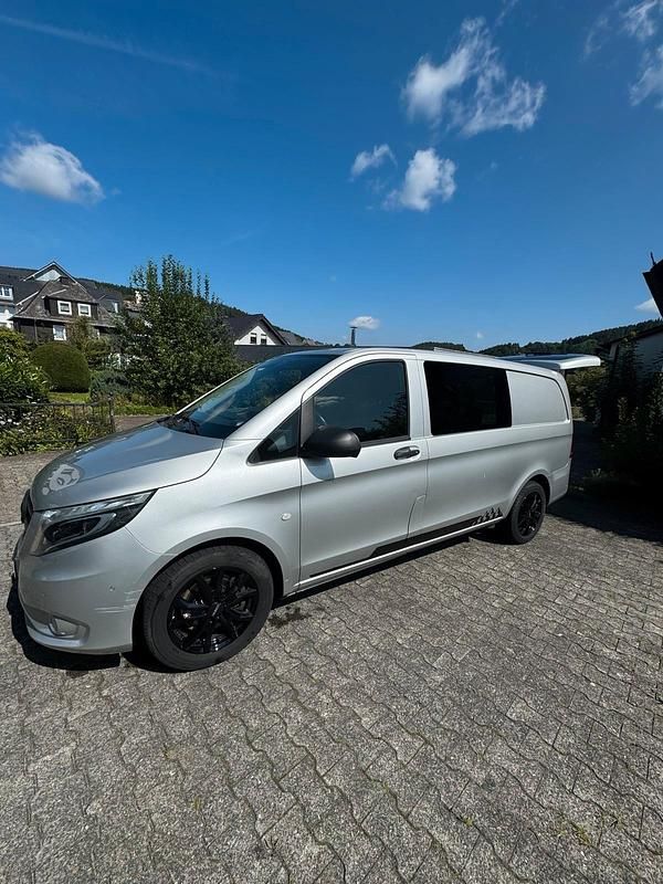 Gebraucht Mercedes Vito 190 PS (139 kW) 2019 Silber Van