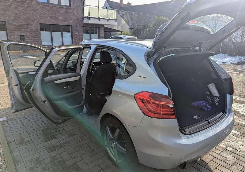 Gebraucht BMW 225 iPerformance 136 PS (100 kW) 2016 Silber Kombi