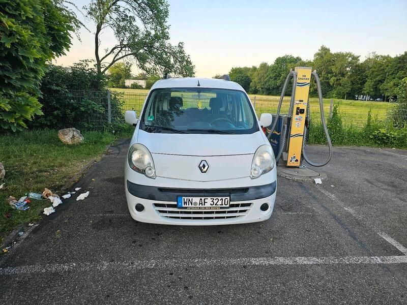 Weiß Gebraucht 2011 Renault Kangoo Van / Kleinbus | 1.999 € - Bild 1/4