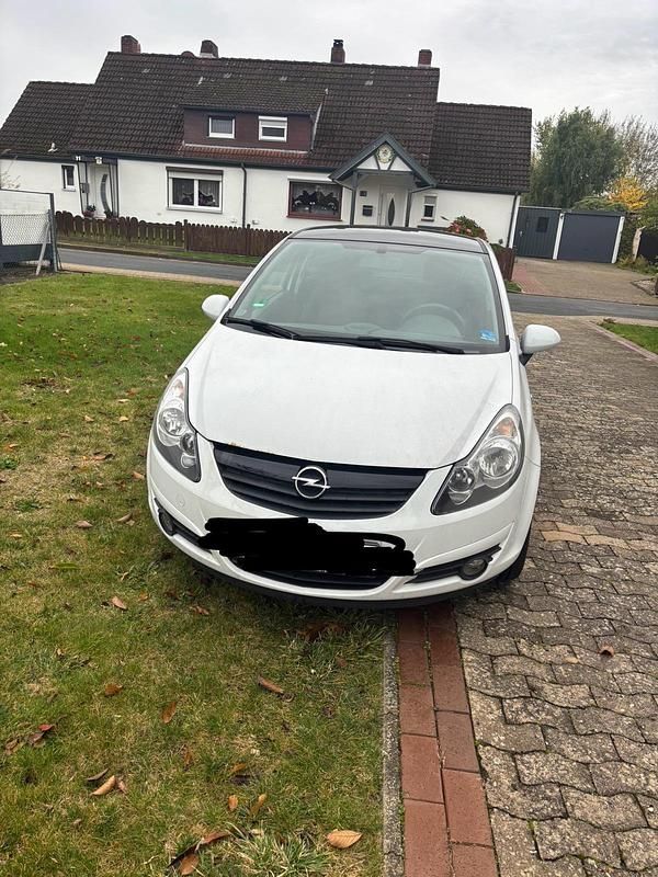 Weiß Gebraucht 2009 Opel Corsa Kleinwagen | 2.100 € - Bild 1/4
