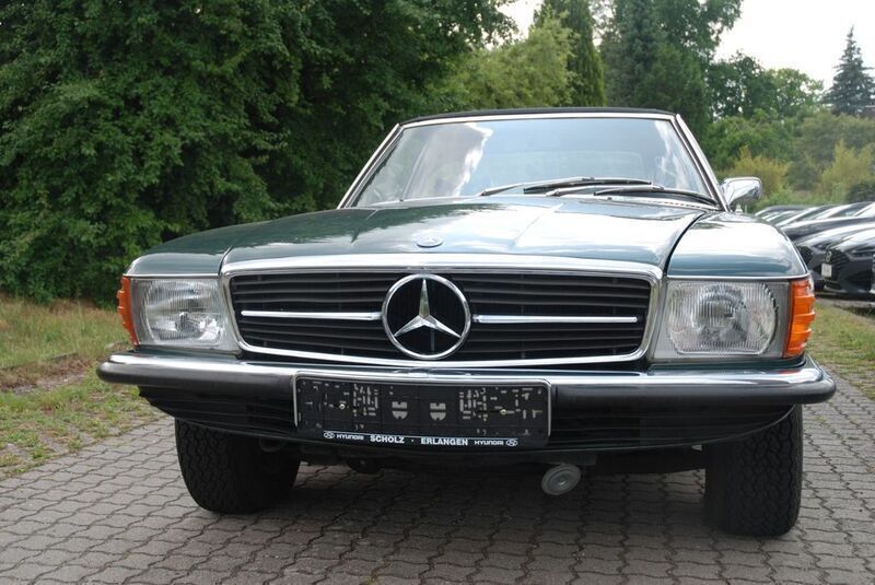 Grün Gebraucht 1971 Mercedes SL350 Cabrio | 22.590 € - Bild 1/4