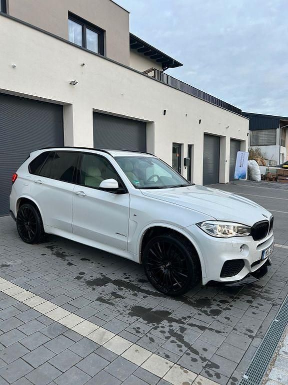 Gebraucht BMW X5 M Sport 258 PS (189 kW) 2015 Weiß SUV