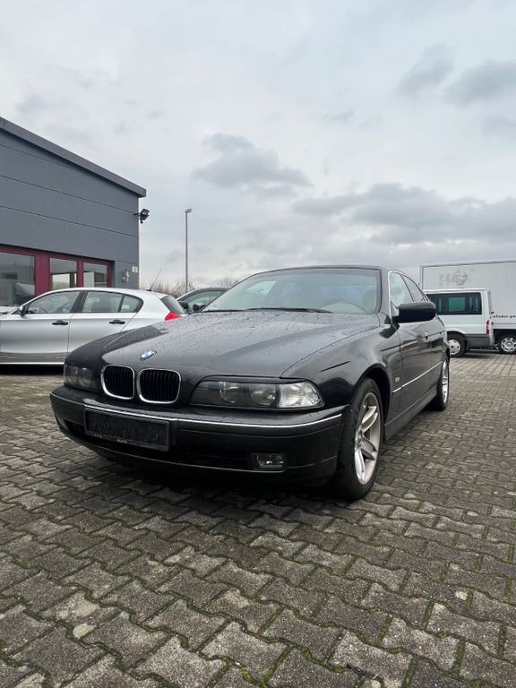Gebraucht 1996 BMW 523 Limousine | 3.900 € (Fairer Preis) - Bild 1/4