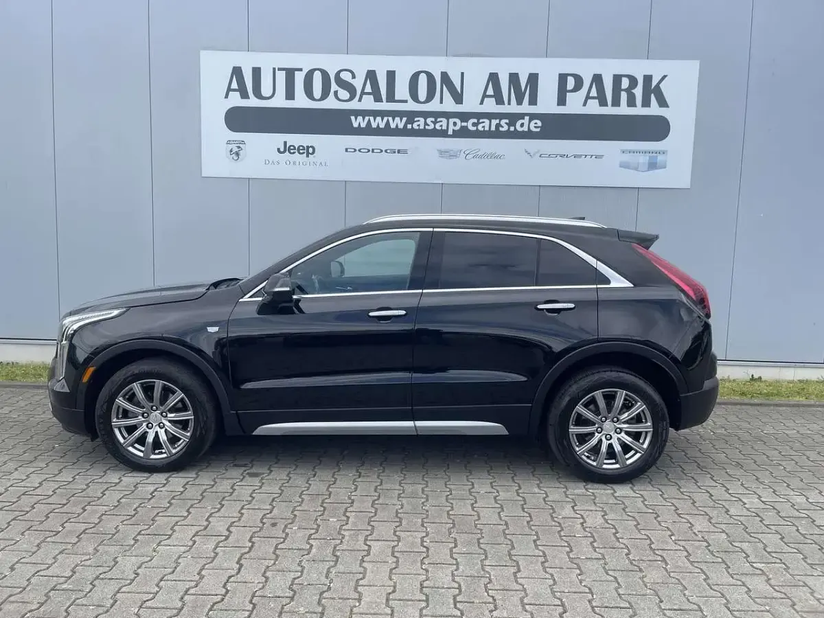 Gebraucht Cadillac XT4 174 PS (127 kW) 2021 Stellarblack metallic SUV