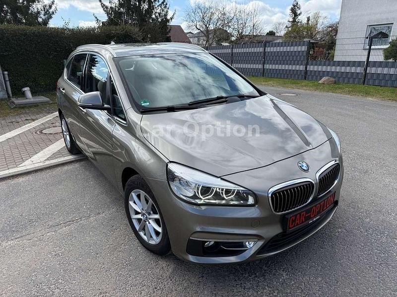 Gebraucht BMW 218 136 PS (100 kW) 2015 Platinsilber metallic Van / Kleinbus