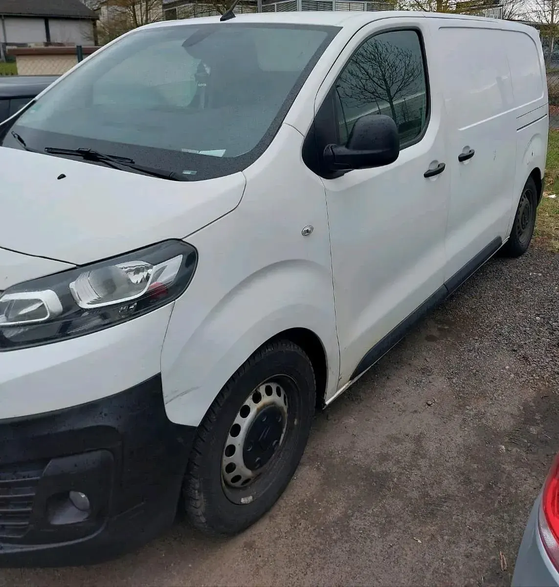 Gebraucht Citroën Jumpy 115 PS (84 kW) 2017 Weiß Van / Kleinbus
