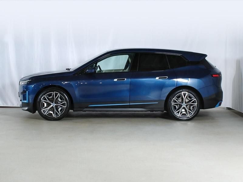 Gebraucht BMW iX 102 kW (139 PS) 2022 Blau SUV