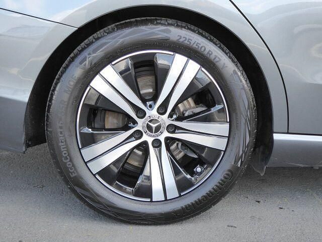 Gebraucht Mercedes C220 Avantgarde 200 PS (147 kW) 2023 Grau Kombi