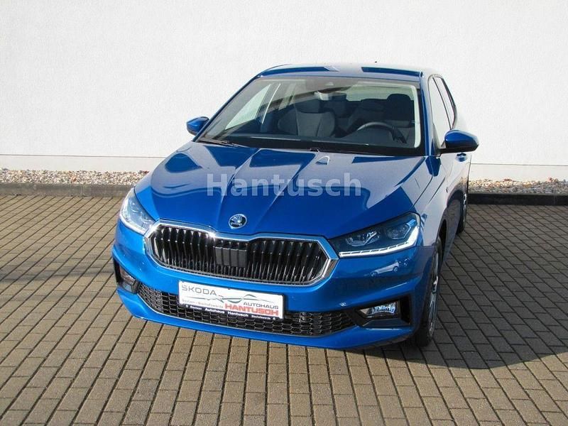 Blau Neu 2025 Skoda Fabia Tour Limousine | 23.030 € (Etwas zu teuer) - Bild 1/4
