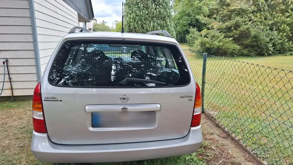 Gebraucht Opel Astra 102 PS (75 kW) 2002 Silber Kombi