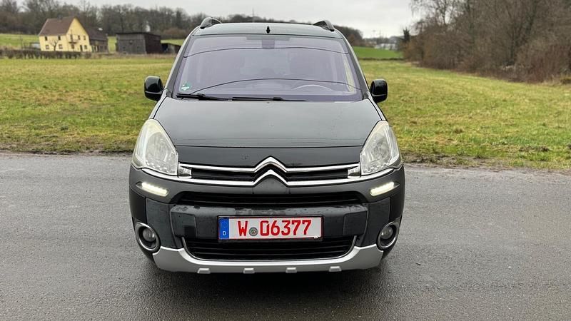 Gebraucht Citroën Berlingo 120 PS (88 kW) 2012 Schwarz Van / Kleinbus