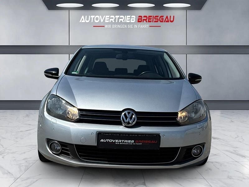 Silber Gebraucht 2011 VW Golf VI Style Kleinwagen | 6.890 € (Etwas zu teuer) - Bild 1/4