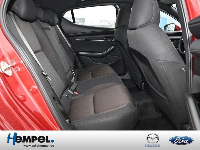 Neu Mazda 3 140 PS (102 kW) 2026 Rot Limousine