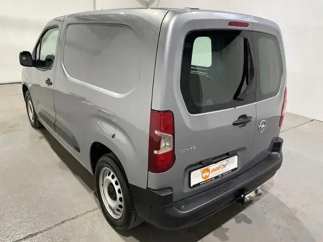Grau Gebraucht 2020 Opel Combo Selection Van / Kleinbus | 8.650 € (Superpreis) - Bild 1/3
