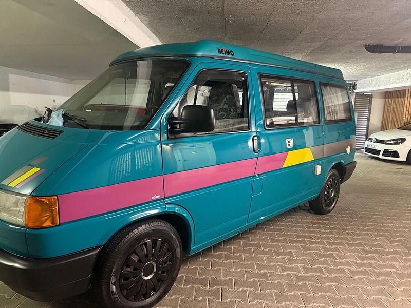 Usado VW Multivan 84 HP (61 kW) 1995 Verde Monovolume