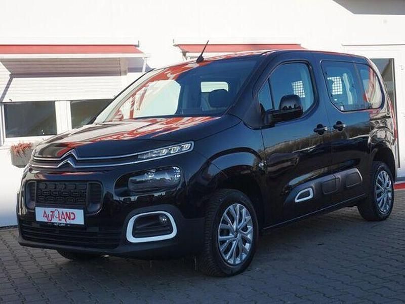 Gebraucht Citroën Berlingo Feel 131 PS (96 kW) 2023 Schwarz Van / Kleinbus