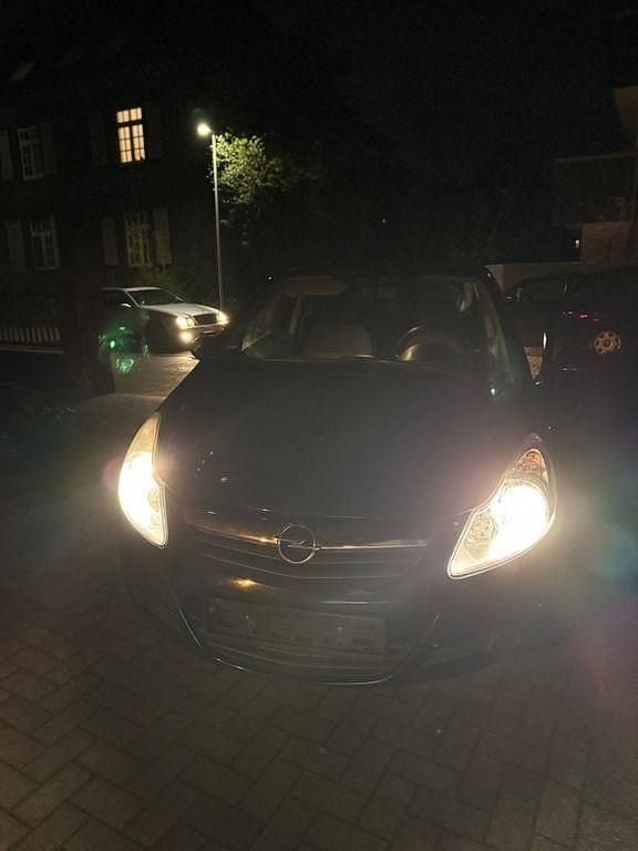 Gebraucht Opel Corsa Selection 60 PS (44 kW) 2010 Schwarz Kleinwagen