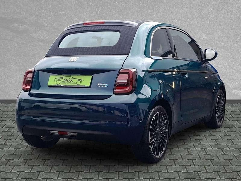 Gebraucht Fiat 500e La Prima 86 kW (118 PS) 2023 Ozean grün Cabrio