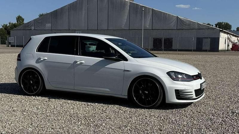 Gebraucht 2015 VW Golf VII GTI Limousine | 14.800 € (Fairer Preis) - Bild 1/4