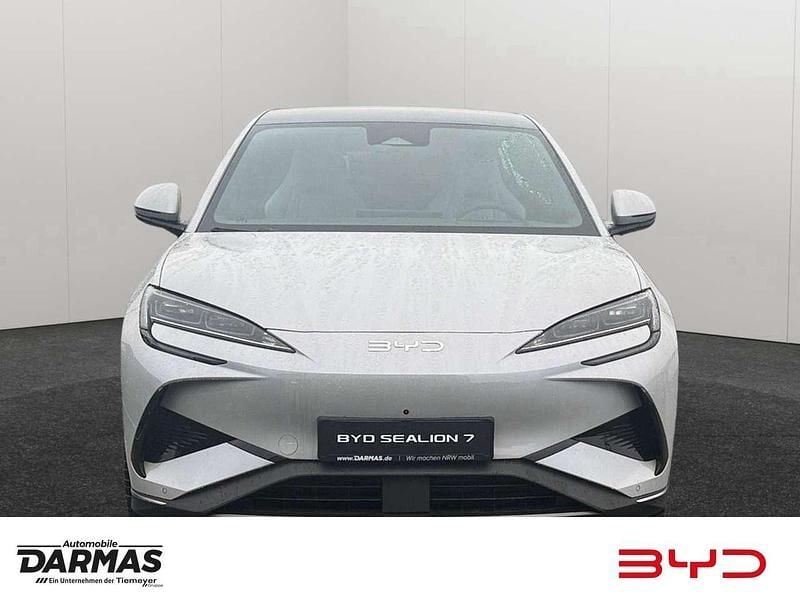Neu BYD Sealion 7 389 kW (530 PS) 2026 Indigo grey SUV