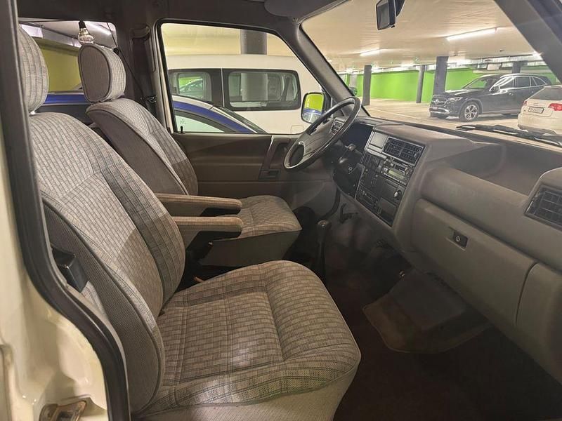 Second-hand VW T4 78 CP (57 kW) 1991 Alb Van