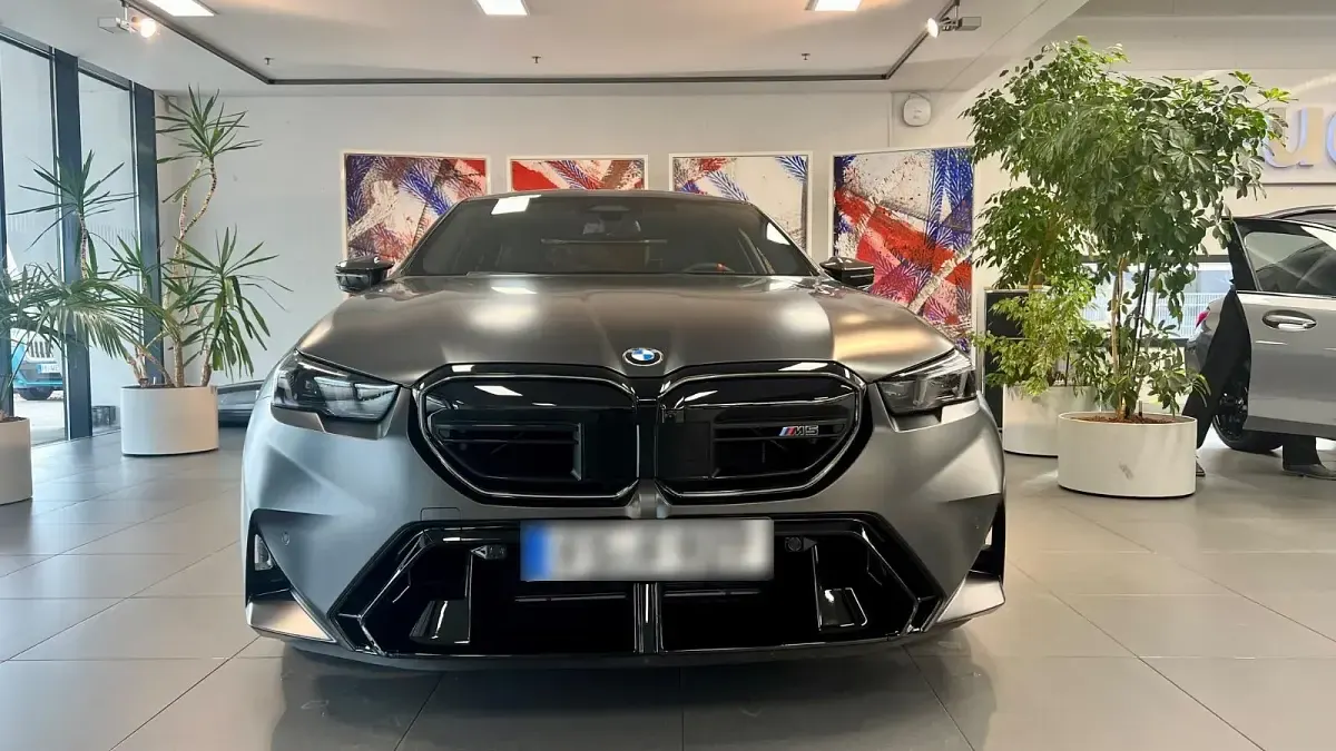 Neu BMW M5 585 PS (430 kW) 2025 Schwarz Limousine
