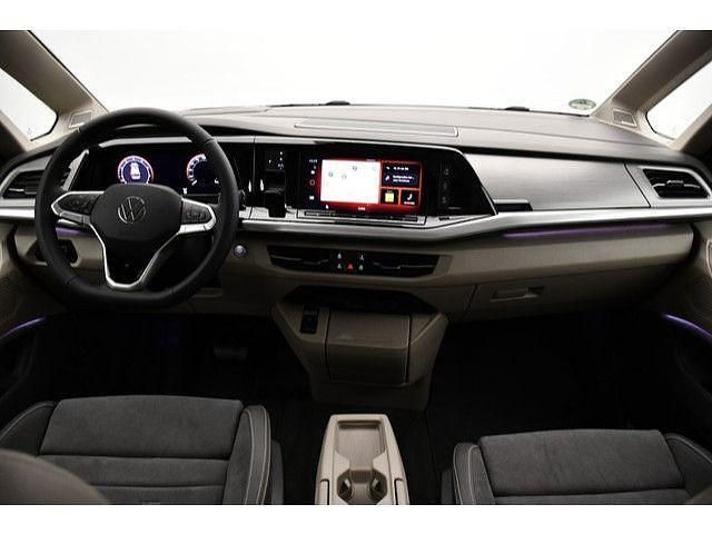 Gebraucht VW Multivan Edition 205 PS (150 kW) 2024 Candyweiß / deep black perleffe Van