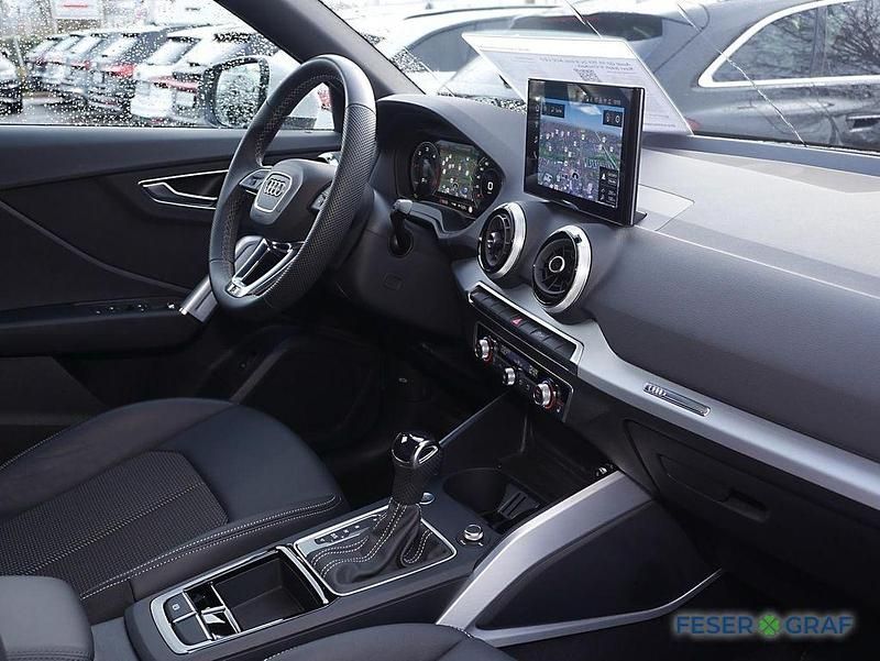 Gebraucht Audi Q2 Comfort 150 PS (110 kW) 2025 Gletscherweiß SUV