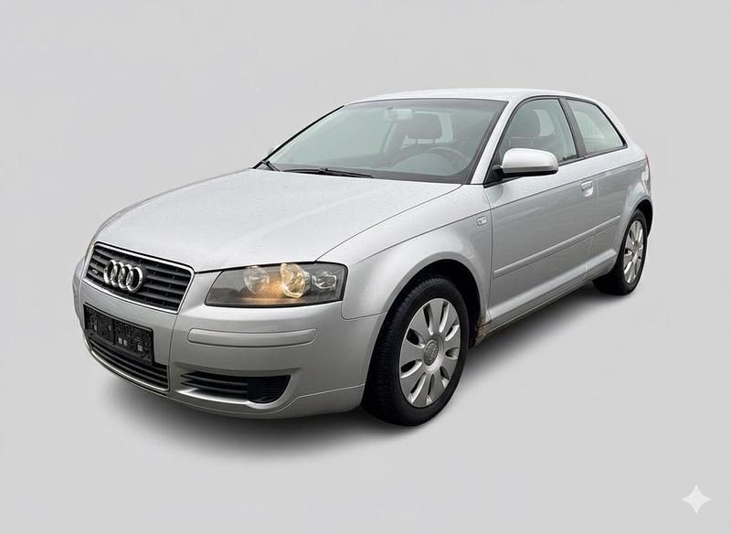 Brugt Audi A3 Attraction 102 HK (75 kW) 2004 Sølv Hatchback