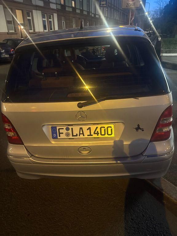Gebraucht Mercedes A160 102 PS (75 kW) 2001 Schwarz Van / Kleinbus