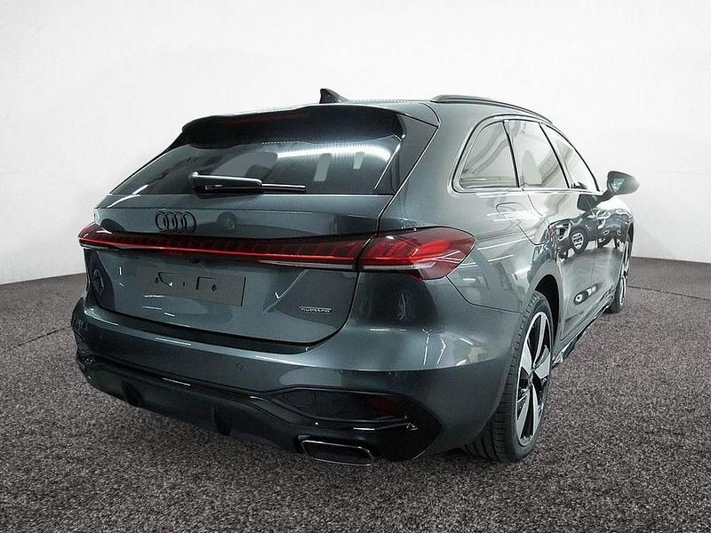 Neu Audi A5 Sport 367 PS (269 kW) 2026 Grau Kombi