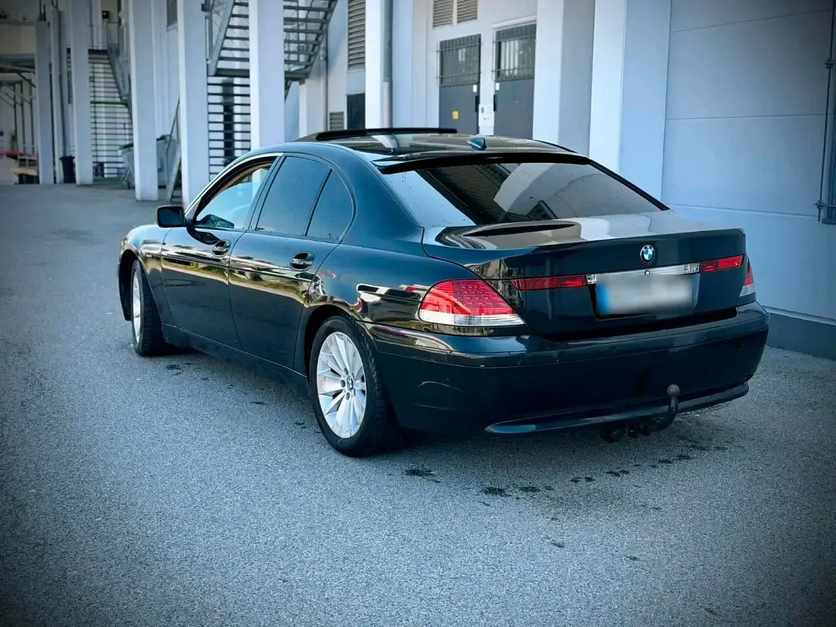 Brugt BMW 730 218 HK (160 kW) 2005 Sort Sedan