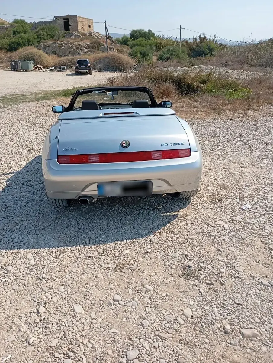 Gebraucht Alfa Romeo Spider 150 PS (110 kW) 2001 Silber Cabrio