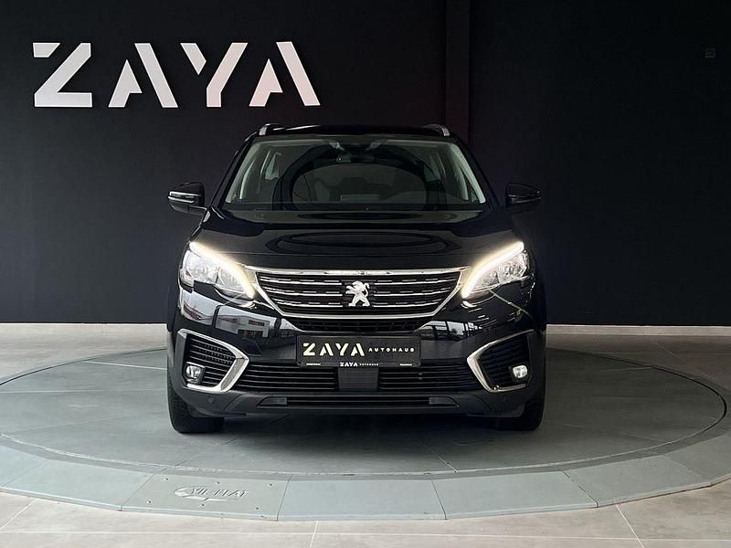 Gebraucht Peugeot 5008 131 PS (96 kW) 2018 Schwarz Van / Kleinbus