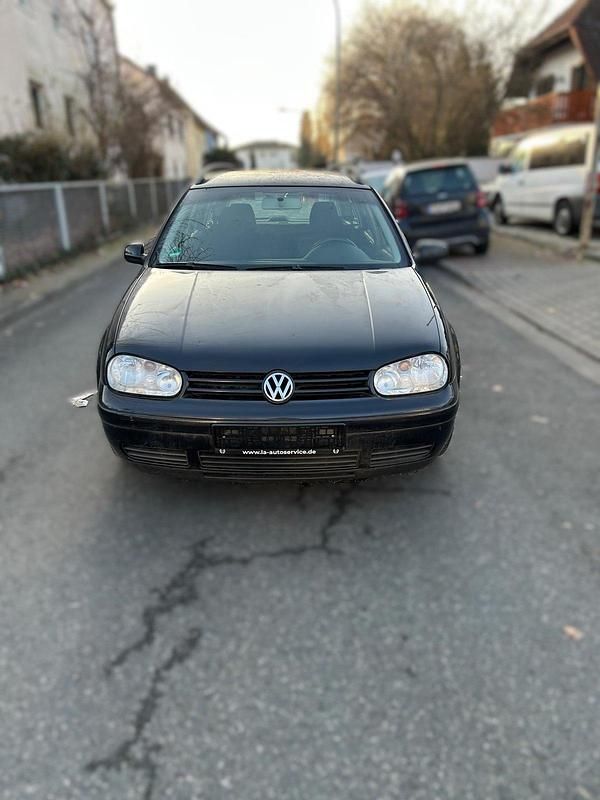 Schwarz Gebraucht 2003 VW Golf IV Kombi | 1.800 € (Fairer Preis) - Bild 1/4