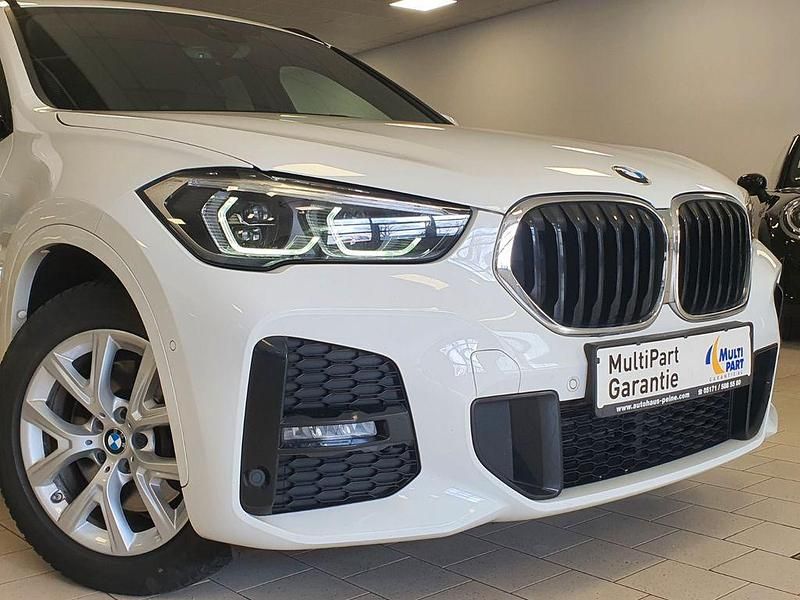 Gebraucht BMW X1 M Sport 190 PS (139 kW) 2022 Weiß SUV