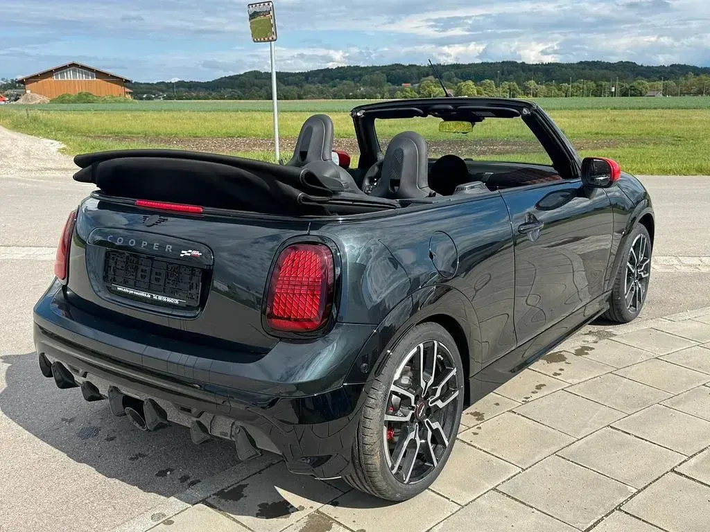 Neu Mini John Cooper Works Cabriolet 231 PS (169 kW) 2026 P0c6p legend gray Cabrio