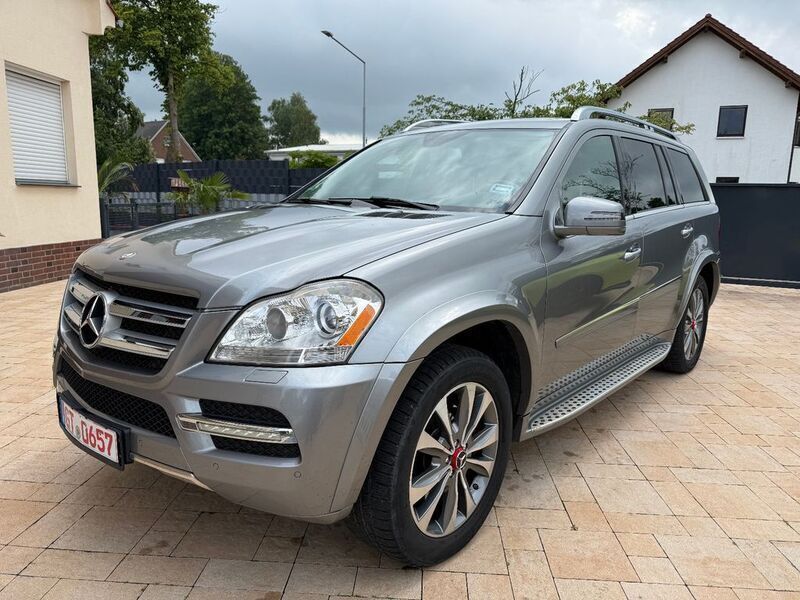 Silber Gebraucht 2012 Mercedes GL450 SUV | 18.900 € (Fairer Preis) - Bild 1/4