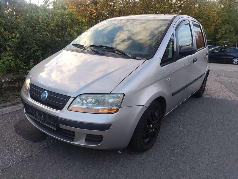 Grau electro/steel/palladio Gebraucht 2005 Fiat Idea Active Van / Kleinbus | 990 € (Fairer Preis) - Bild 1/4