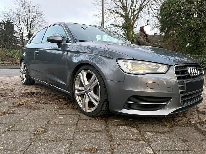 Gebraucht Audi A3 150 PS (110 kW) 2013 Grau Coupé
