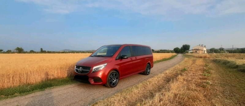 Rot Gebraucht 2021 Mercedes V250 Edition Van / Kleinbus | 40.000 € (Guter Preis) - Bild 1/4