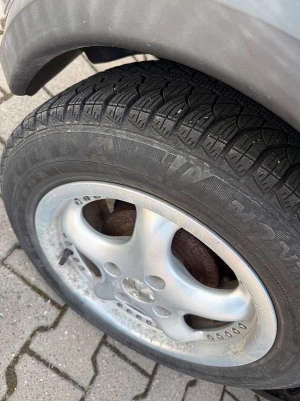 Second-hand Opel Corsa 80 CP (58 kW) 2005 Argintiu Hatchback