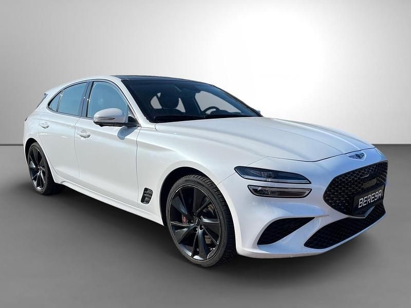Second-hand Genesis G70 Sport 200 CP (147 kW) 2024 Alb Berlinǎ