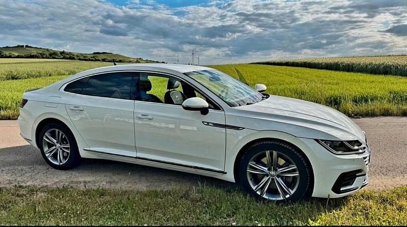 Weiß Gebraucht 2017 VW Arteon R Limousine | 21.999 € (Guter Preis) - Bild 1/4